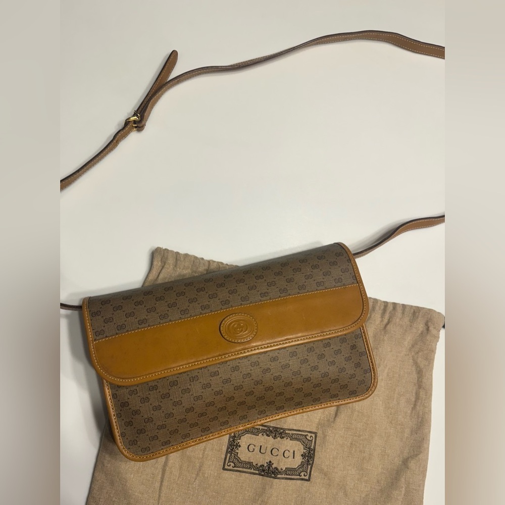 Gucci vintage micro gg mono bodybag